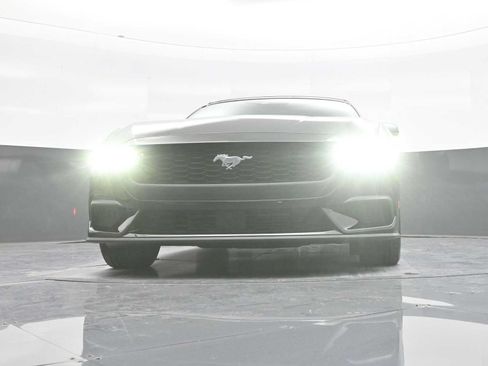 Used 2025 Ford Mustang Premium RWD image 35