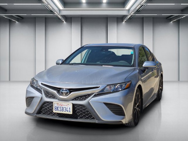 Used 2019 Toyota Camry SE w/ Audio Package FWD image 3
