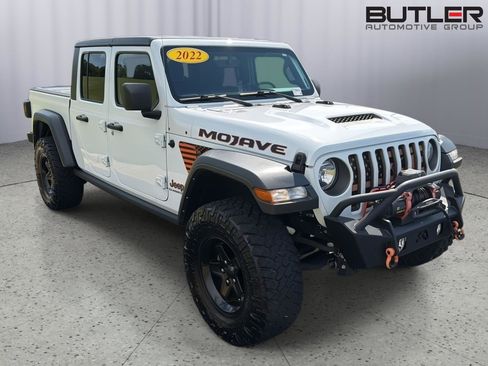 Used 2022 Jeep Gladiator Mojave w/ Cold Weather Group AWD/4WD image 8
