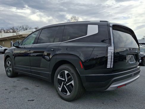 New 2026 Hyundai Ioniq 9 SE image 6