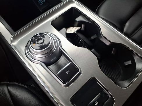 Certified 2022 Ford Edge SEL w/ Convenience Package image 23