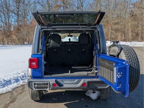 Used 2019 Jeep Wrangler Unlimited Sport S image 10