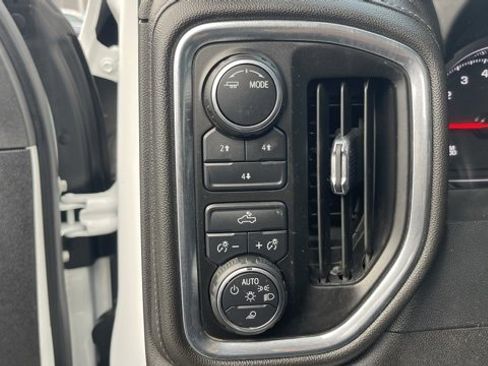 Used 2023 Chevrolet Silverado 2500 LT image 13