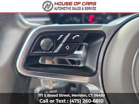 Used 2018 Porsche Macan image 29