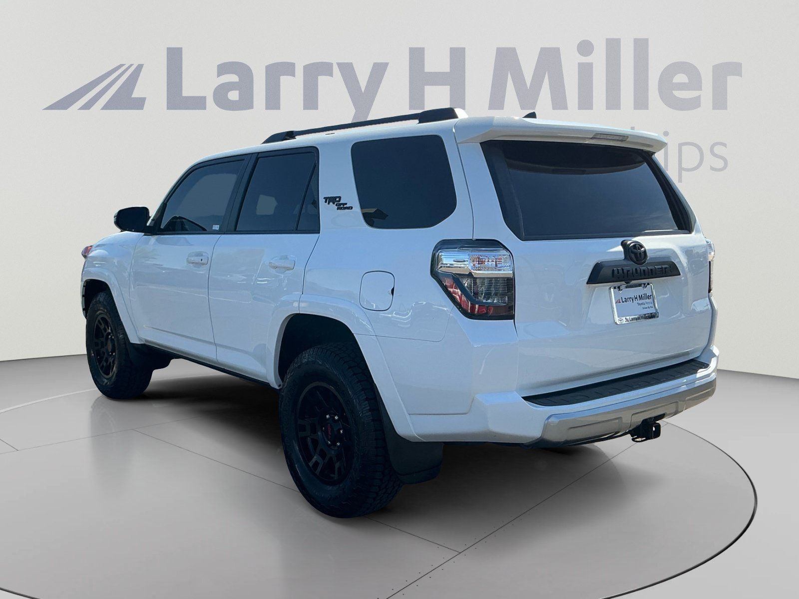 Used 2024 Toyota 4Runner TRD Off-Road Premium w/ Moonroof Package AWD/4WD image 3