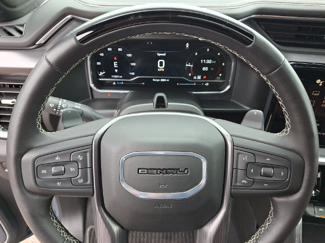 Used 2025 GMC Sierra 1500 Denali Ultimate AWD/4WD image 4