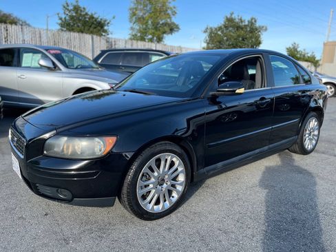 Used 2005 Volvo S40 T5 FWD image 3