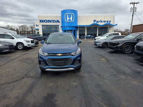 Used 2019 Chevrolet Trax LT w/ Driver Confidence Package image 8