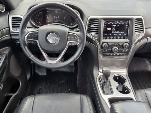 Used 2018 Jeep Grand Cherokee Limited w/ Trailer Tow Group IV RWD image 27