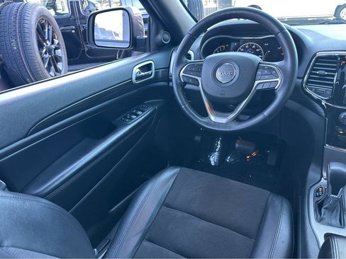 Used 2021 Jeep Grand Cherokee Laredo X image 19