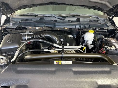 Used 2019 RAM 1500 Big Horn AWD/4WD image 32