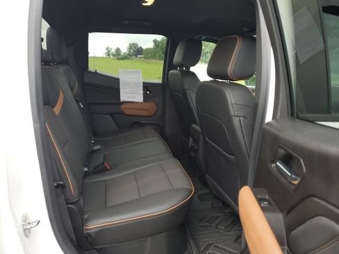 Used 2023 GMC Canyon AT4 w/ Canyon Safety Plus Package AWD/4WD image 22