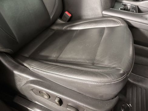 Used 2021 Chevrolet Tahoe Z71 w/ Z71 Signature Package image 33