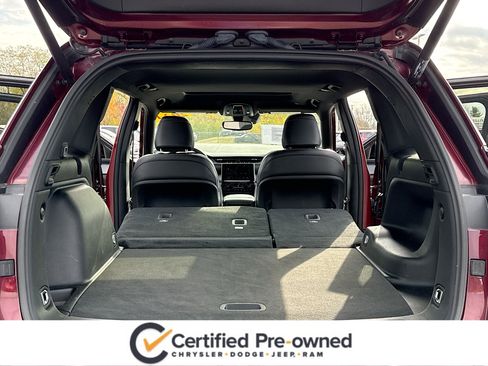 Certified 2024 Jeep Grand Cherokee Altitude image 7