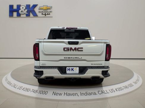 Used 2022 GMC Sierra 1500 Denali w/ Denali Reserve Package AWD/4WD image 5