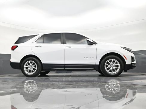 Used 2024 Chevrolet Equinox LT FWD image 25