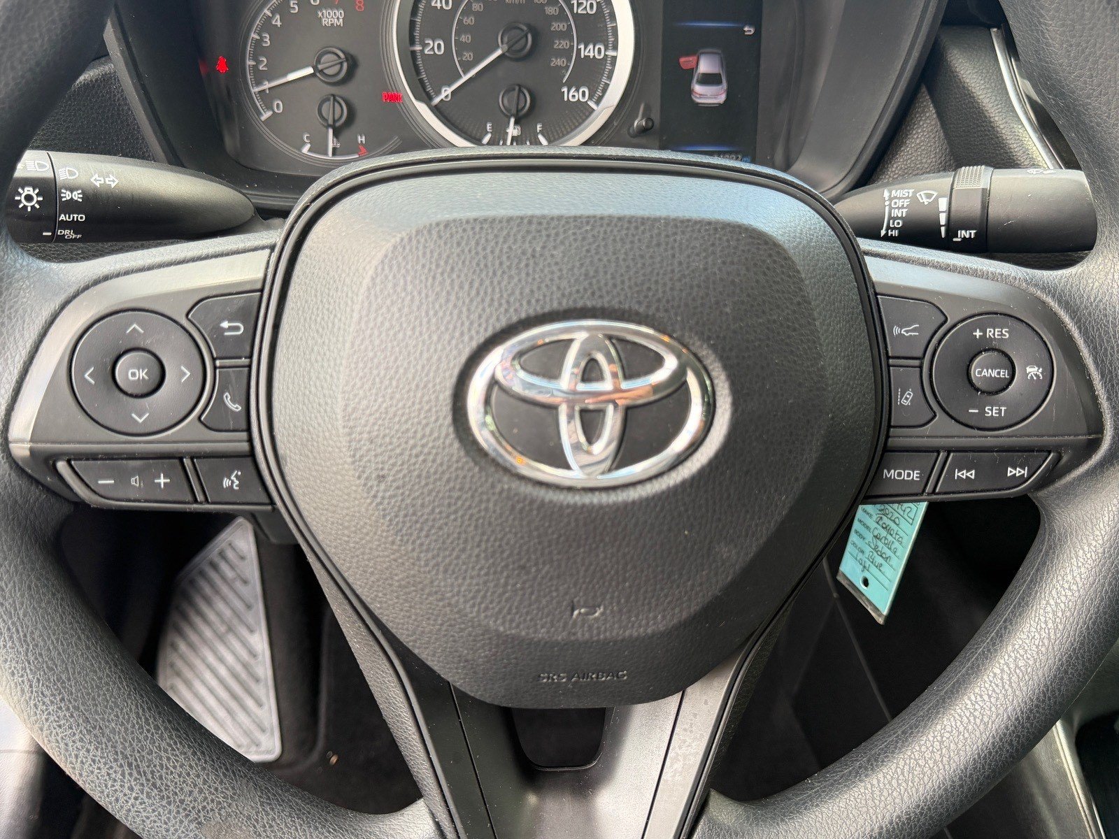 Used 2020 Toyota Corolla LE FWD image 33