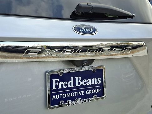 Certified 2020 Ford Explorer XLT w/ Equipment Group 202A image 32