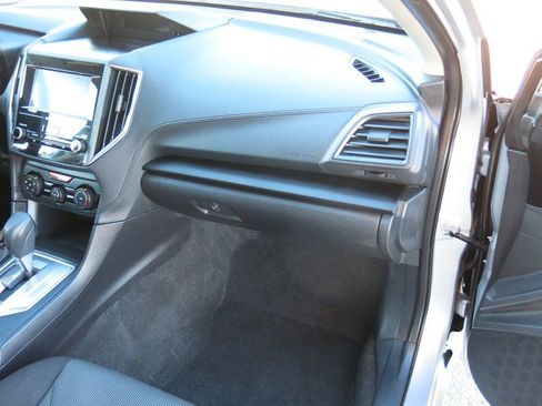 Used 2019 Subaru Impreza 2.0i w/ Eyesight image 12