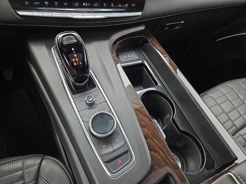 Used 2021 Cadillac Escalade Sport Platinum AWD/4WD image 28