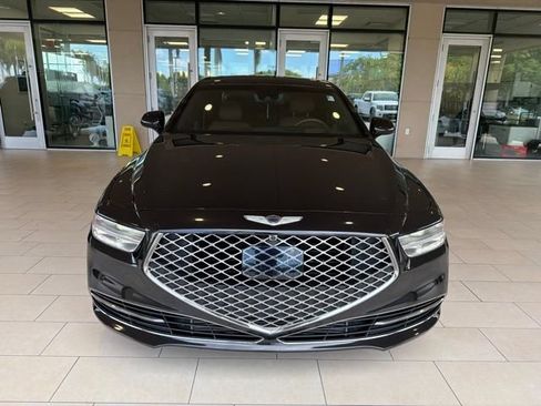 Used 2022 Genesis G90 3.3T Premium RWD image 2