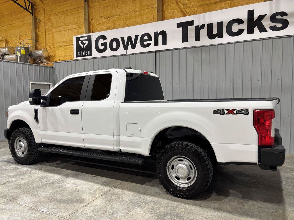 Used 2022 Ford F250 XL w/ Power Equipment Group AWD/4WD image 5