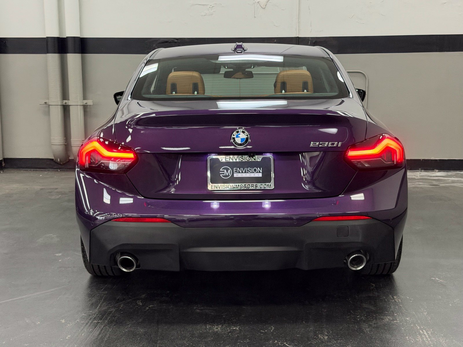 Used 2024 BMW 230i Coupe w/ Convenience Package RWD image 10