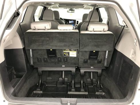 Used 2019 Toyota Sienna Limited Premium AWD/4WD image 25
