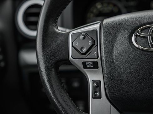 Used 2019 Toyota Tundra Platinum image 39