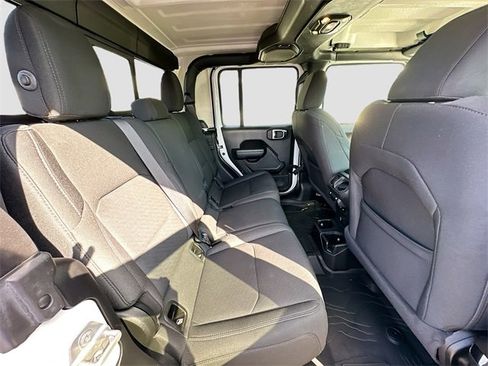 Certified 2021 Jeep Gladiator Sport image 25