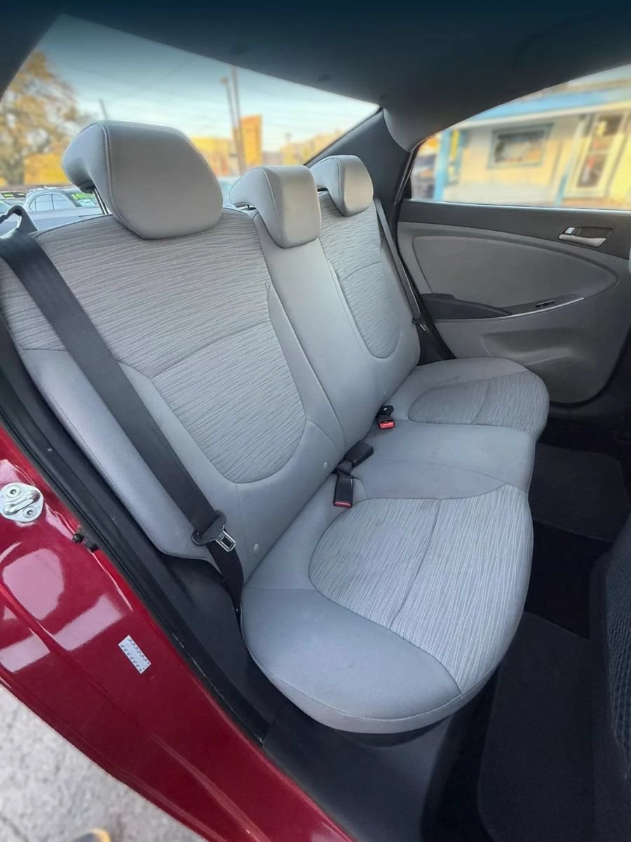 Used 2017 Hyundai Accent SE FWD image 16
