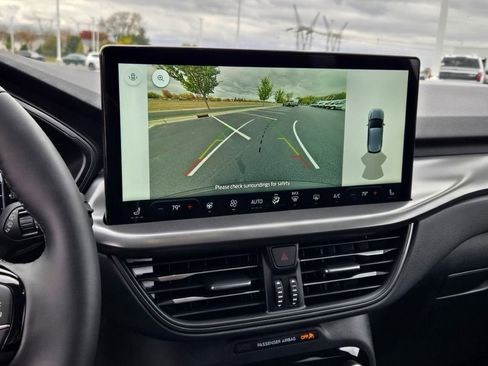 Used 2024 Ford Escape SE image 26