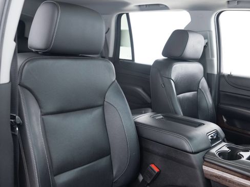 Used 2018 GMC Yukon SLT w/ Premium Edition image 28