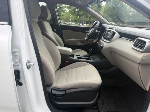 Used 2016 Kia Sorento LX AWD/4WD image 33