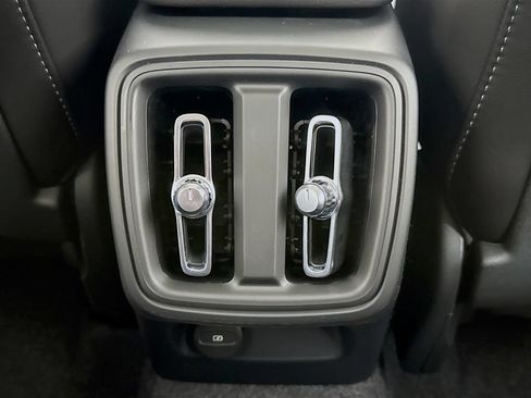 New 2026 Volvo XC40 B5 Core AWD/4WD image 25