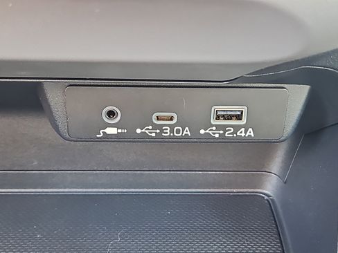 Certified 2025 Subaru Crosstrek 2.0i Premium image 10