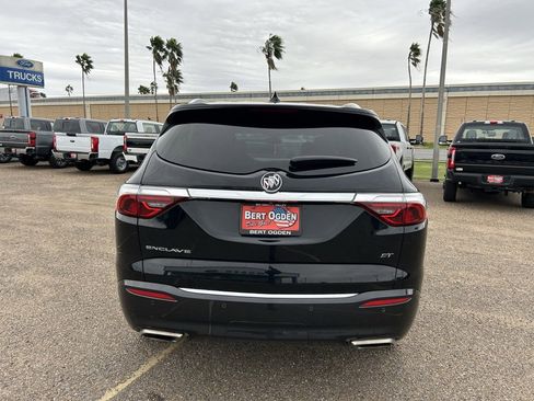 Used 2022 Buick Enclave Essence w/ Experience Buick Package image 5