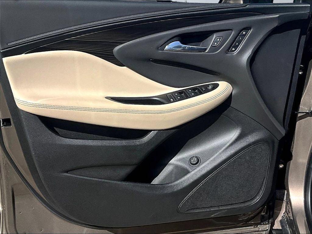 Used 2019 Buick Envision Essence AWD/4WD image 22
