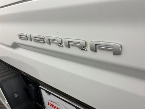 Used 2022 GMC Sierra 1500 AT4 w/ AT4 Premium Package image 12