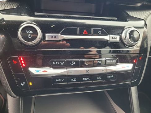 Certified 2022 Ford Explorer ST-Line w/ Class IV Trailer Tow Package image 24