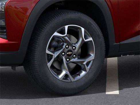 New 2026 Chevrolet Trax LT w/ Driver Confidence Package image 9