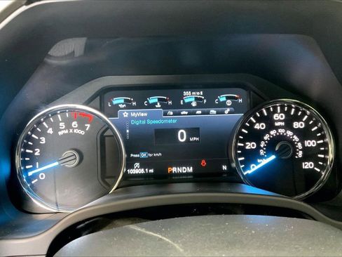 Used 2018 Ford F150 Lariat w/ Equipment Group 502A Luxury AWD/4WD image 18
