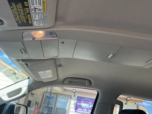 Used 2012 Toyota Tundra 2WD CrewMax w/ SR5 Pkg image 21