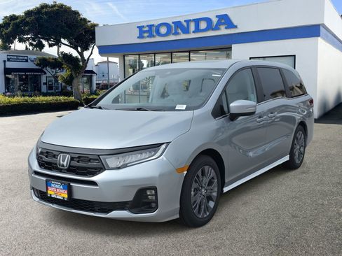 New 2026 Honda Odyssey Touring image 1