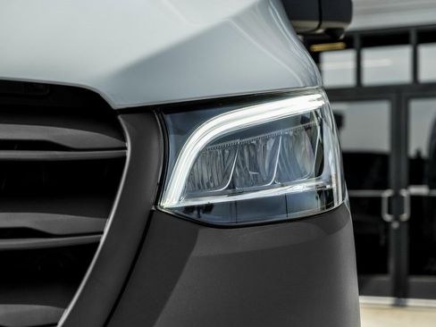 New 2025 Mercedes-Benz Sprinter 2500 image 6