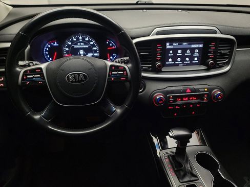 Used 2019 Kia Sorento EX FWD image 22
