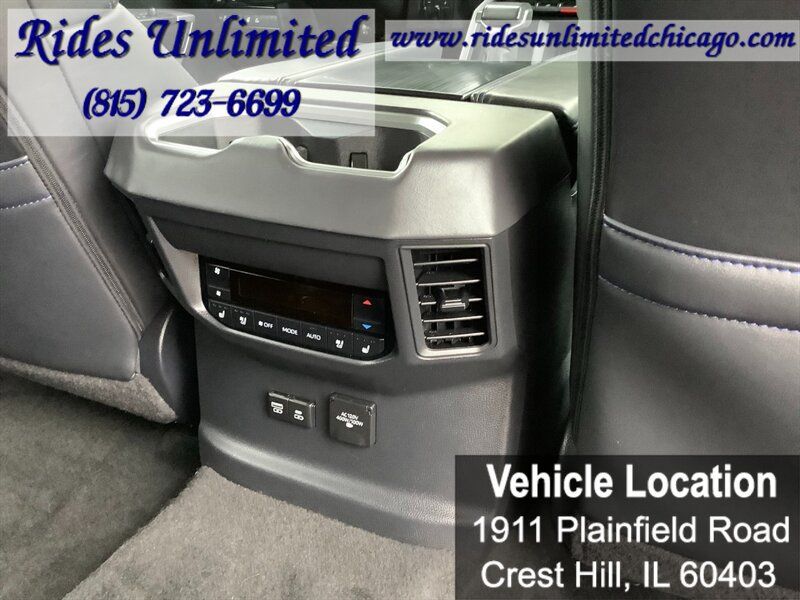 Used 2023 Toyota Sequoia Platinum AWD/4WD image 31
