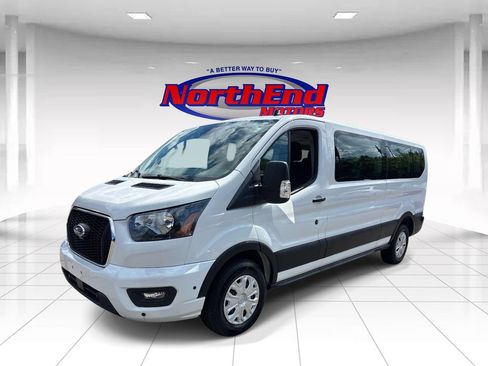 Used 2024 Ford Transit 350 XLT RWD image 7