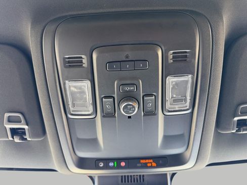 Used 2024 GMC Yukon AT4 w/ Technology Package AWD/4WD image 77