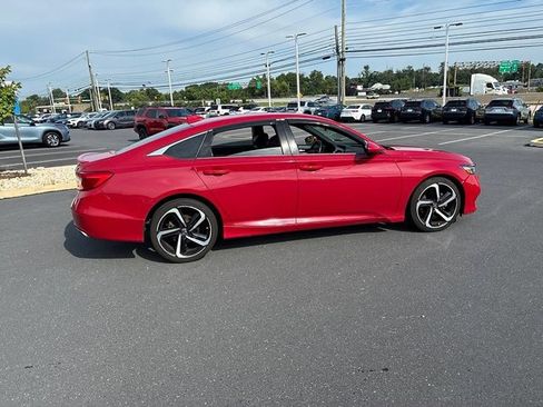 Used 2018 Honda Accord Sport image 7